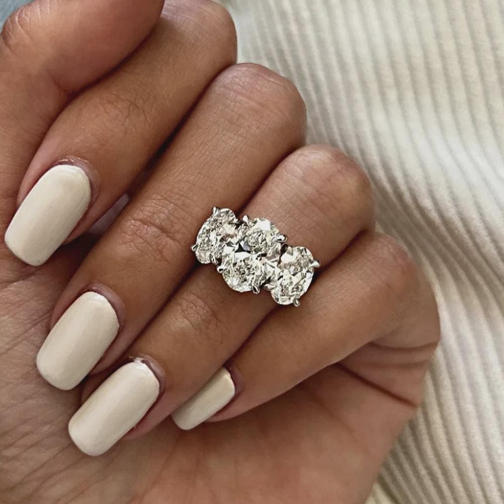 Oval Moissanite Three Stone Ring Oval Cut Engagement Ring Solid Gold Wedding Ring Anniversary Ring Unique Promise Ring Gift for Her