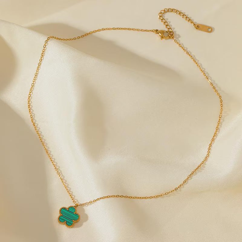 Five Leaf Clover Flower Necklace Lucky Charm Necklace 18K Gold Plated Pendant Minimalist Necklace, Gift for Wife Everyday Wear Jewelry