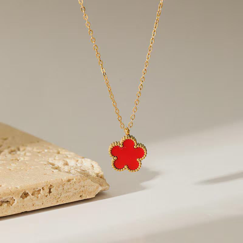 Five Leaf Clover Flower Necklace Lucky Charm Necklace 18K Gold Plated Pendant Minimalist Necklace, Gift for Wife Everyday Wear Jewelry