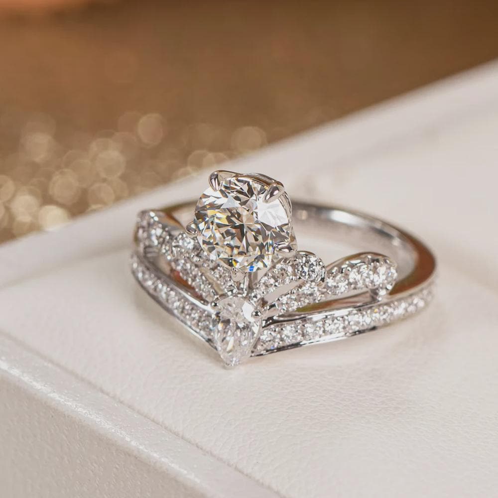 Regal Crown Moissanite Engagement Ring Set, Sterling Silver V-Shaped Wedding Band, Round Cut Bridal Ring, Anniversary Gift for Her
