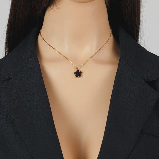 Five Leaf Clover Flower Necklace Lucky Charm Necklace 18K Gold Plated Pendant Minimalist Necklace, Gift for Wife  Everyday Wear Jewelry