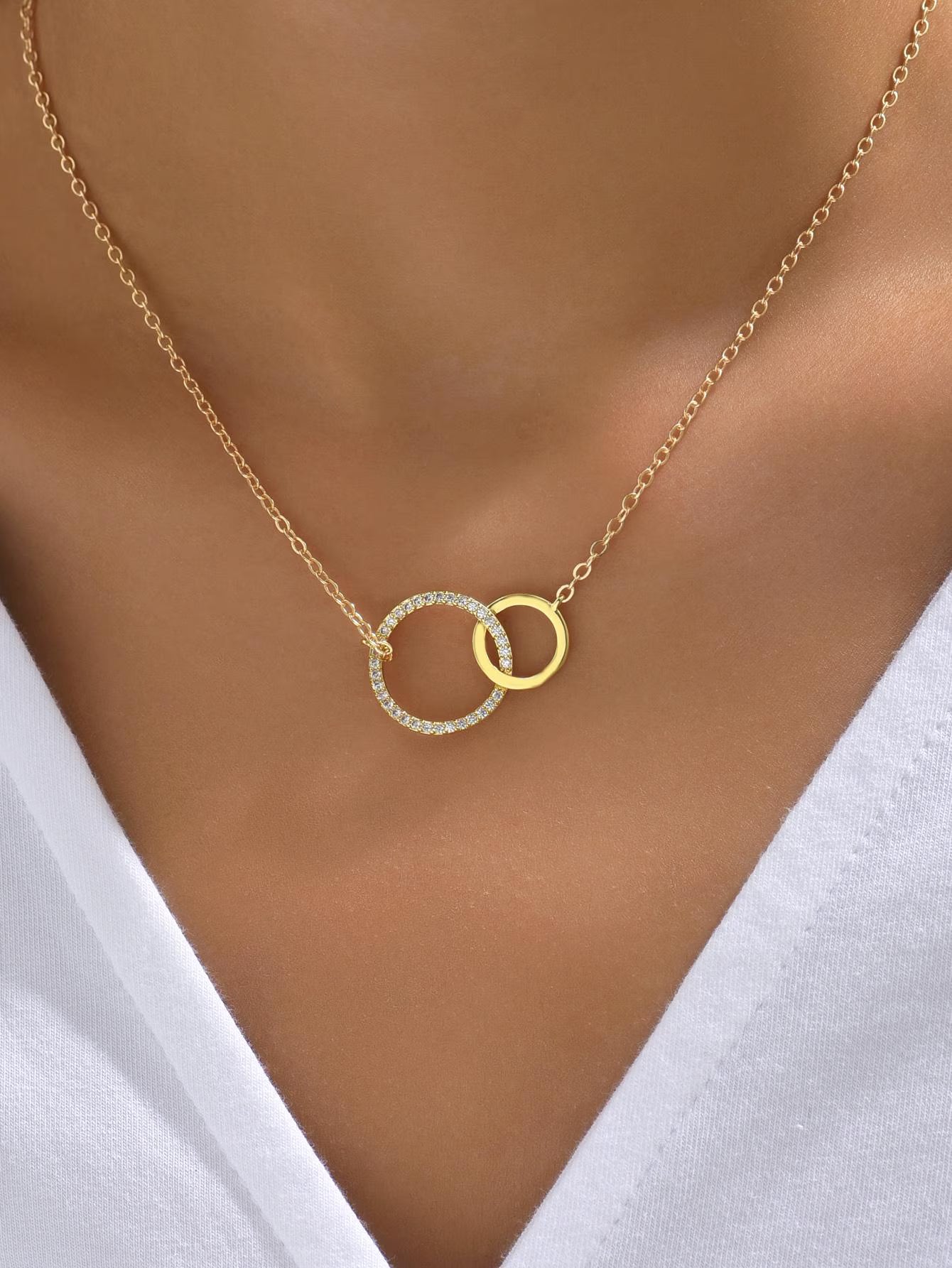 Two Rings Necklace Interlocking Circle Moissanite Necklace, 18K Gold Plated Jewelry, Minimalist Chain, Best Friend Birthday Gift for Her.